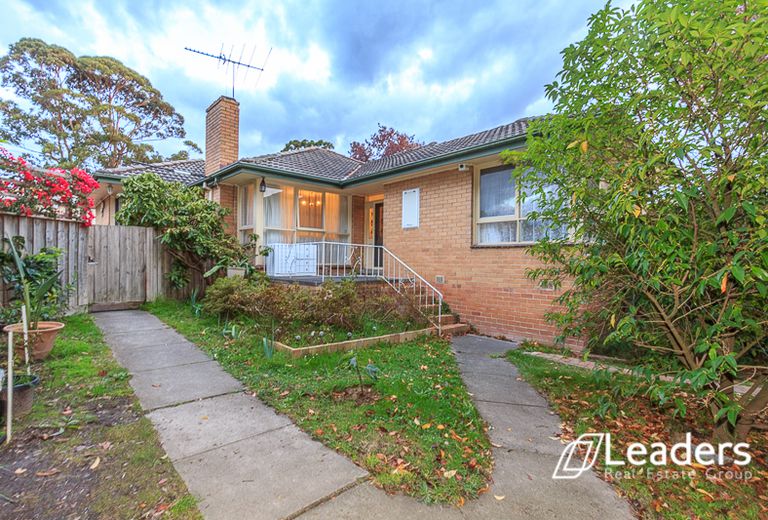 14 Knaith Road, Ringwood East