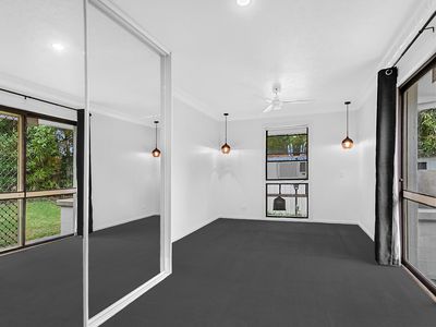 7 Dame Patti Ave, Mermaid Waters