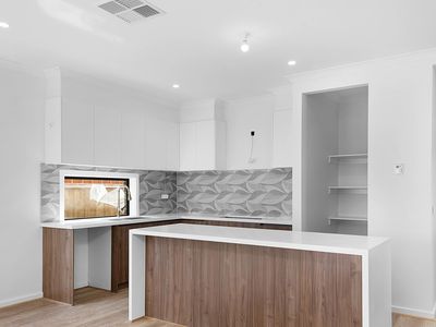 13 lightfoot way, Deanside