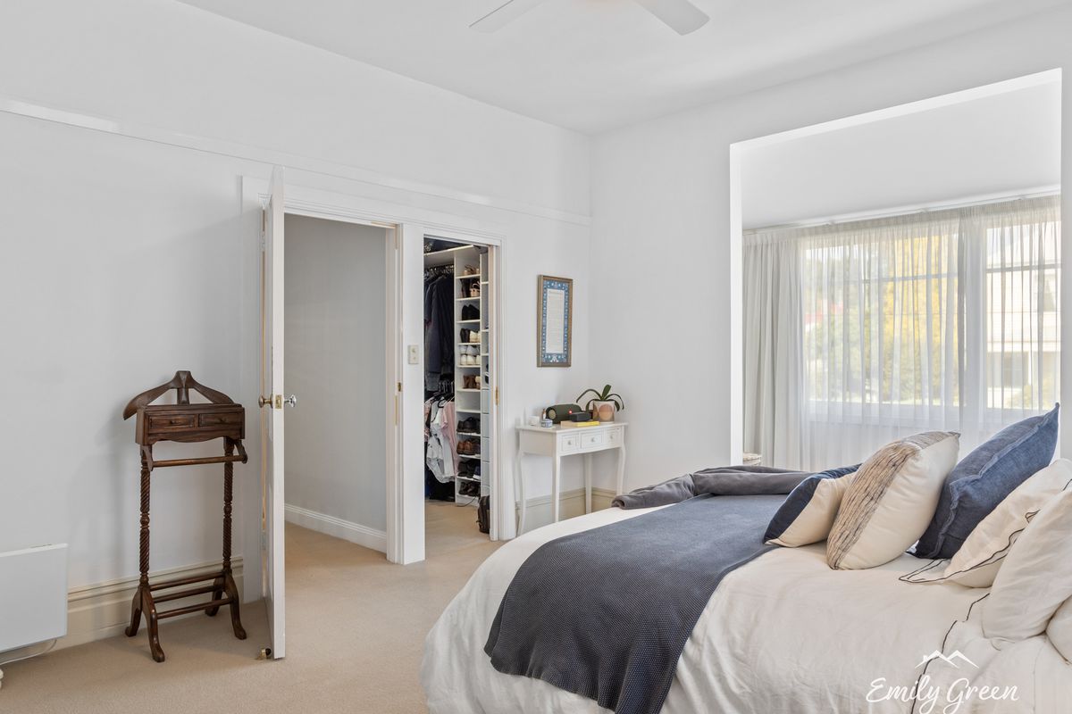 2 Greenlands Avenue, Sandy Bay