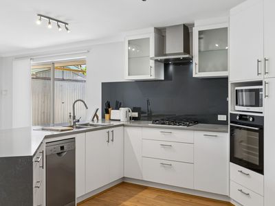 5 Elbrus Way, Caversham