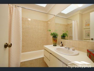 4 / 10 Queens Crescent, Mount Lawley