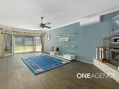 4 Socrates Place, Worrigee