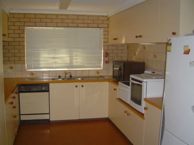 11 Lakeland Drive, Dubbo