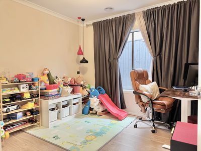 52 Butterscotch Esplanade, Manor Lakes