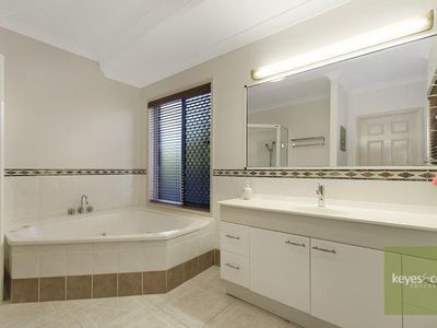 15 Nowranie Court, Annandale