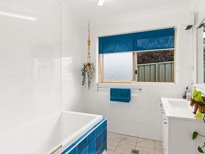 48 Yeovil Drive, Bomaderry