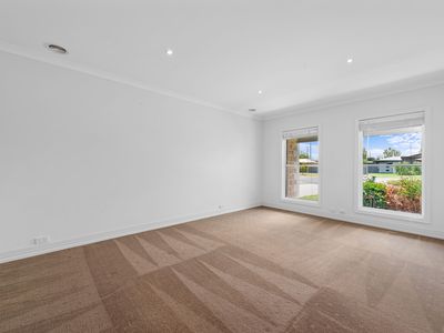 13 Brolga Place, Sale