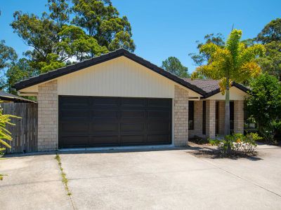 54 Silvereye Circuit, Gilston