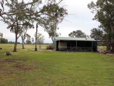 4 / Shady Acres Lane, Moulamein