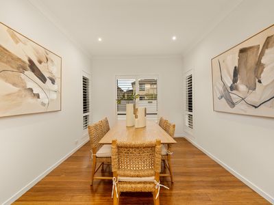 16 Hillcroft Place, Belmont