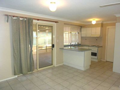 18 Bright Street, Forster