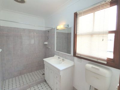 2 / 3 Pacey Avenue, North Ryde