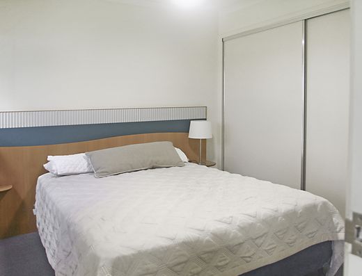 Furnished apartment in Tewantin image 6
