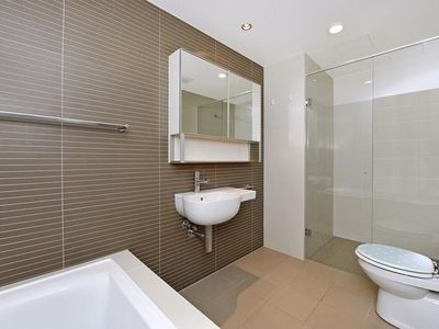 302 / 14 Shoreline Drive, Rhodes
