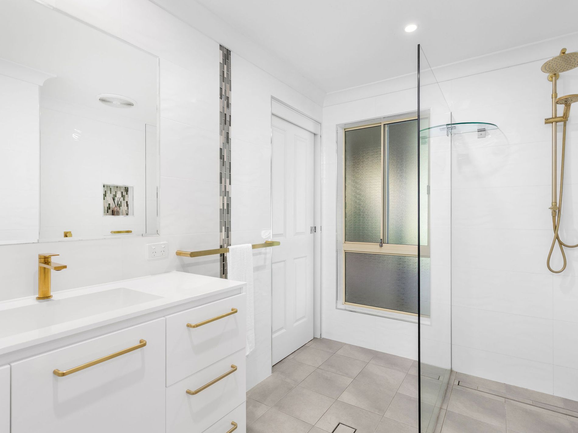 74 South Street, Forster