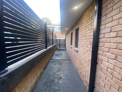 7 / 8 Dempster Street, West Wollongong