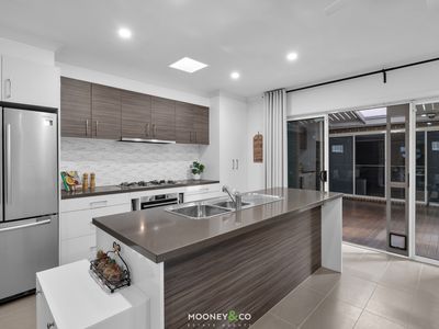 10 Aspect Lane, Cranbourne North