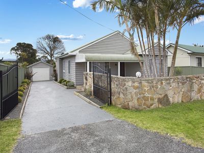 98 Parkes Street, Oak Flats