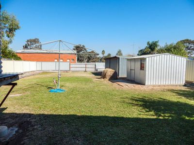10 Lyall Avenue, Kerang