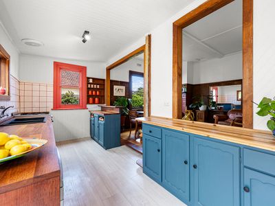 71 Princes Highway, Port Fairy