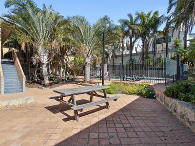 10 / 11 Wilton Place, Scarborough