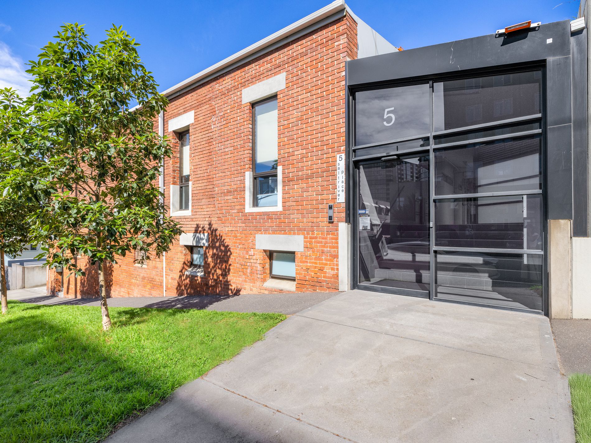 8 / 5 Saltriver Place, Footscray