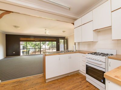 146 Wingewarra Street, Dubbo