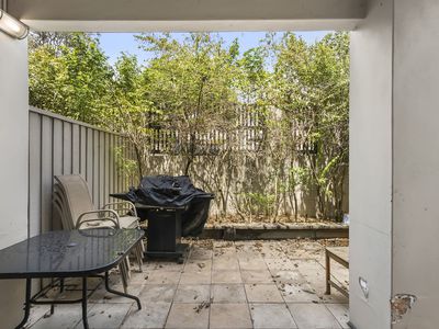 1 / 140 Carmody Road, St Lucia