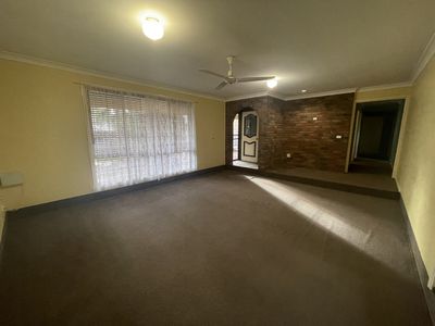 11 Booth Street, Dubbo