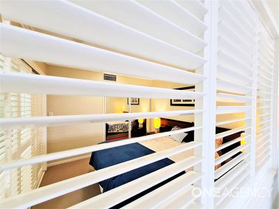 305 / 350 Esplanade, Scarness