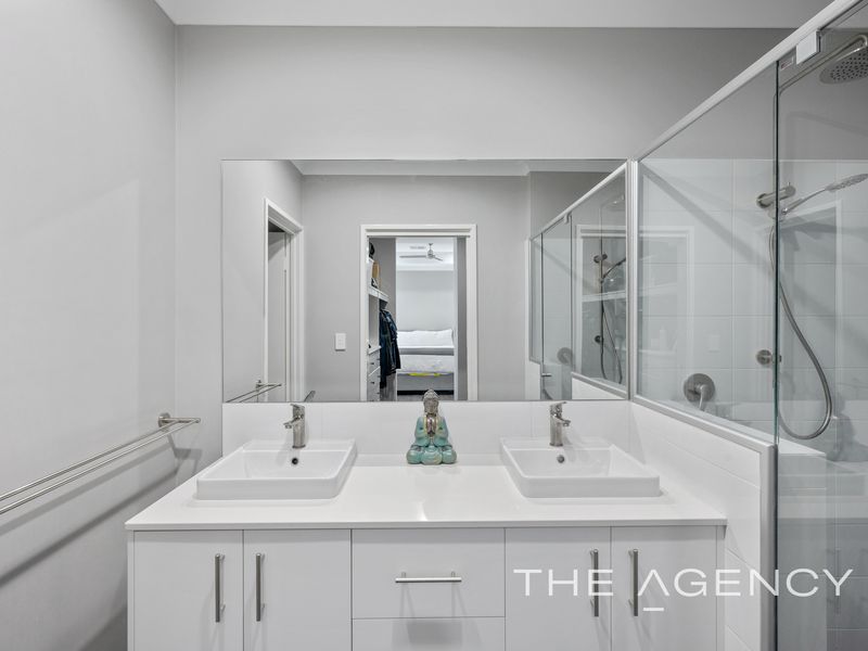 21 Rakitno Close, Lake Coogee