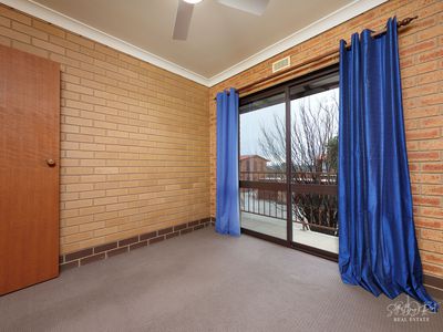 5 / 2 MCKIBBIN COURT, Wodonga