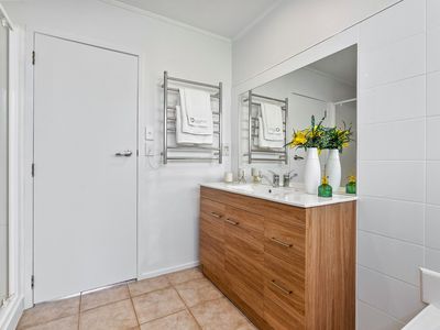 56 Pemberton Avenue, Bayview