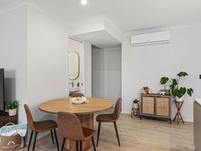 2 John Mckinna Circuit, Taperoo