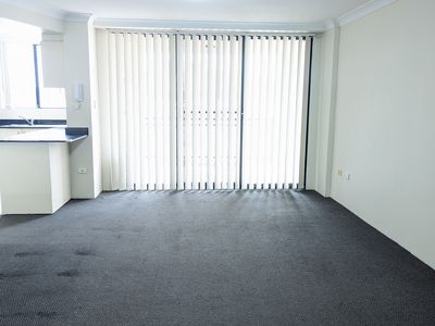 18/181 Hawkesbury Road, Westmead