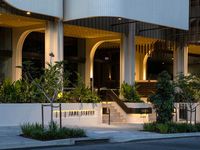 802 / 111 Jane Street, West End