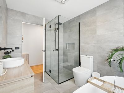 39 Lachlan Court, Brighton