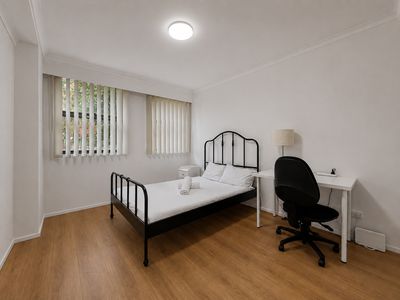 146 / 158-166 Day St, Sydney