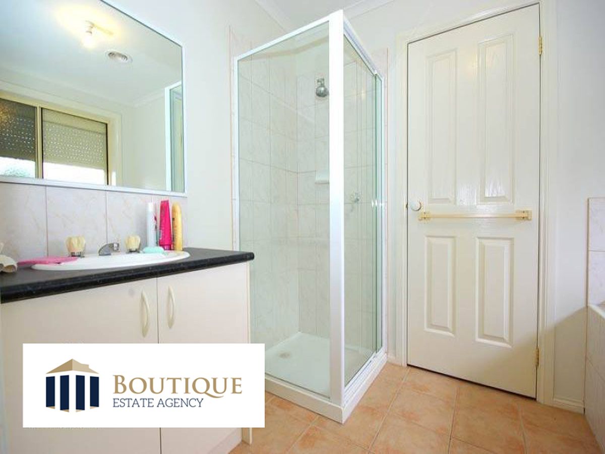 3 / 6-8 Strabane Way, Hampton Park
