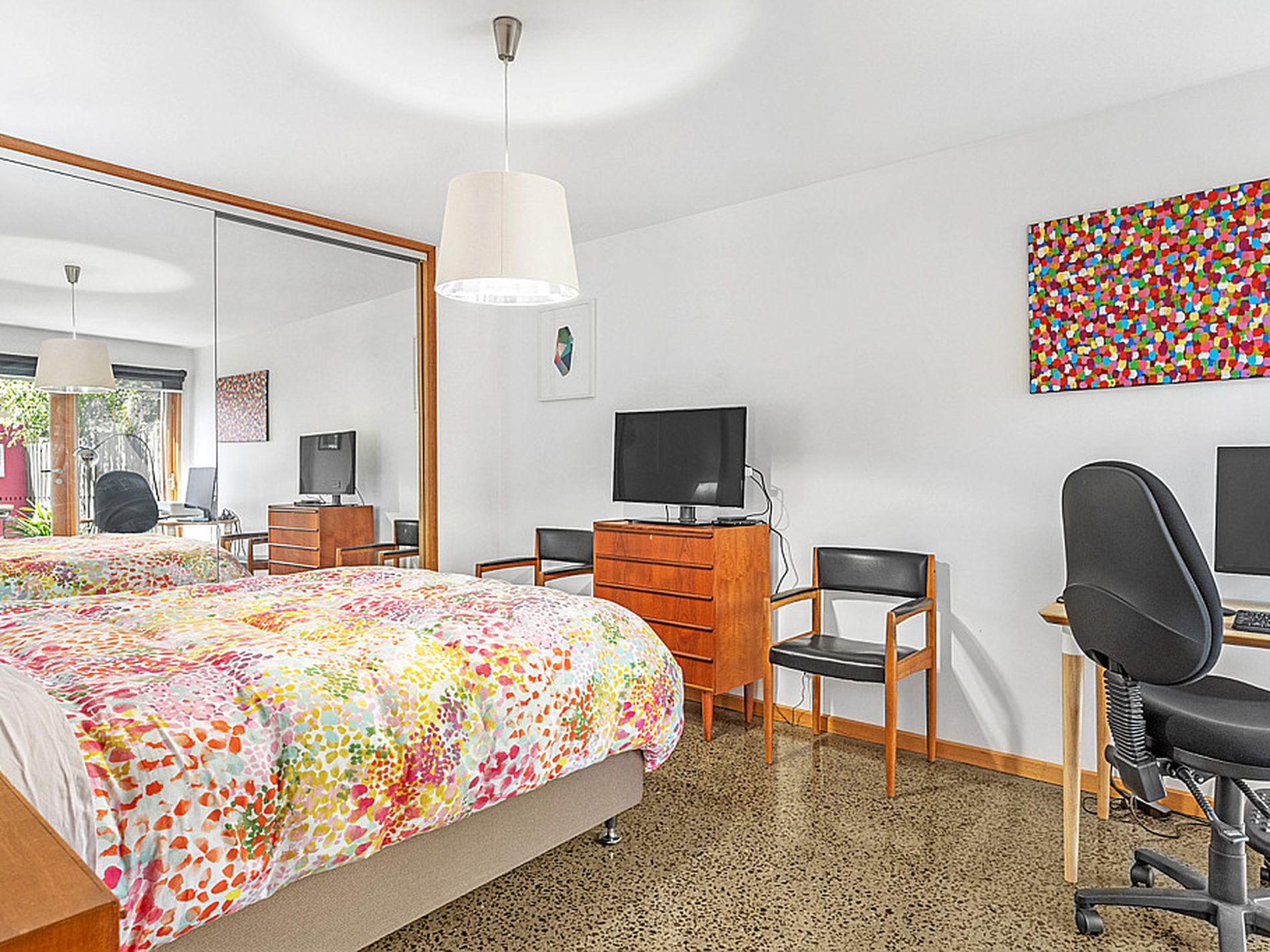 1A Nancy Court, Williamstown