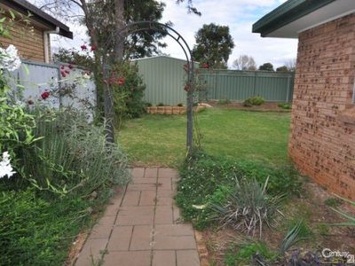 1A Cedar Court, Dubbo