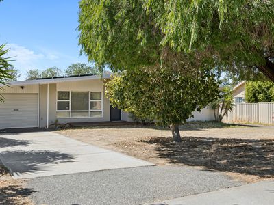 12 Drummond Street, Redcliffe