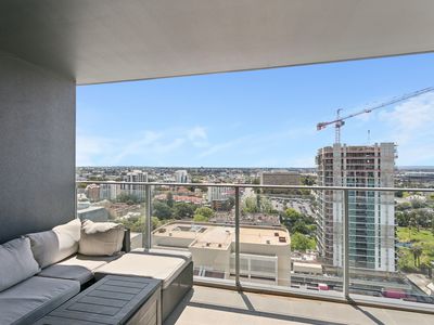 2304 / 63 Adelaide Terrace, East Perth