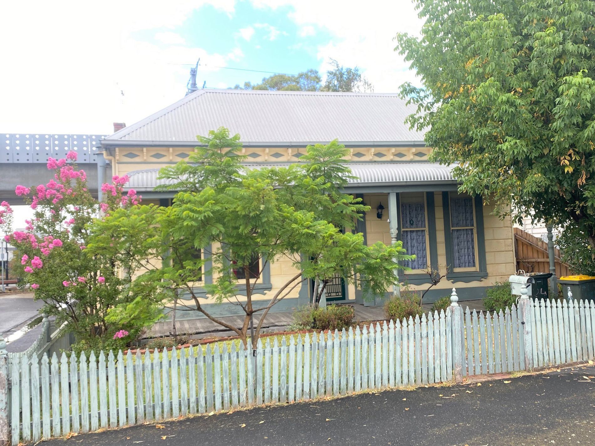 24 Station St, Coburg