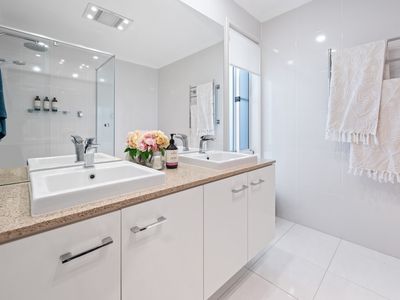 19 Belconnen Drive, Pimpama