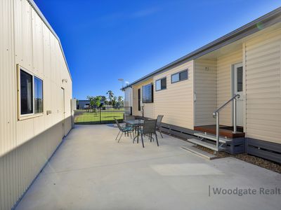 16 Kinkuna Drive, Woodgate