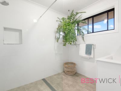 7 Casey Circuit, West Bathurst
