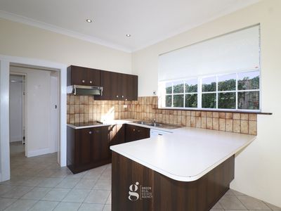 25 Auld Avenue, Eastwood