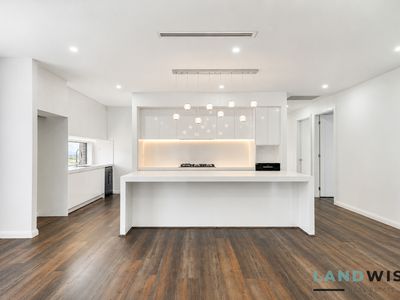 9 Armstrong rise, Maddingley